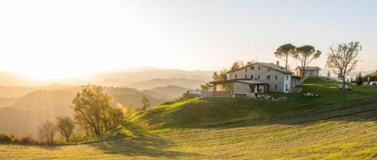 Aura Relais Hotel Urbino Luaran gambar