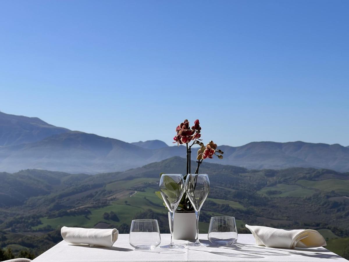 Aura Relais Hotel Urbino Luaran gambar