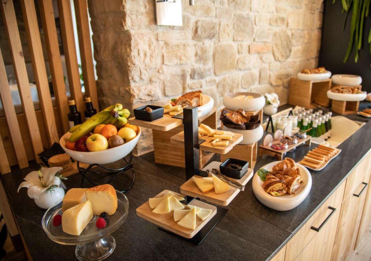 Aura Relais Hotel Urbino Luaran gambar