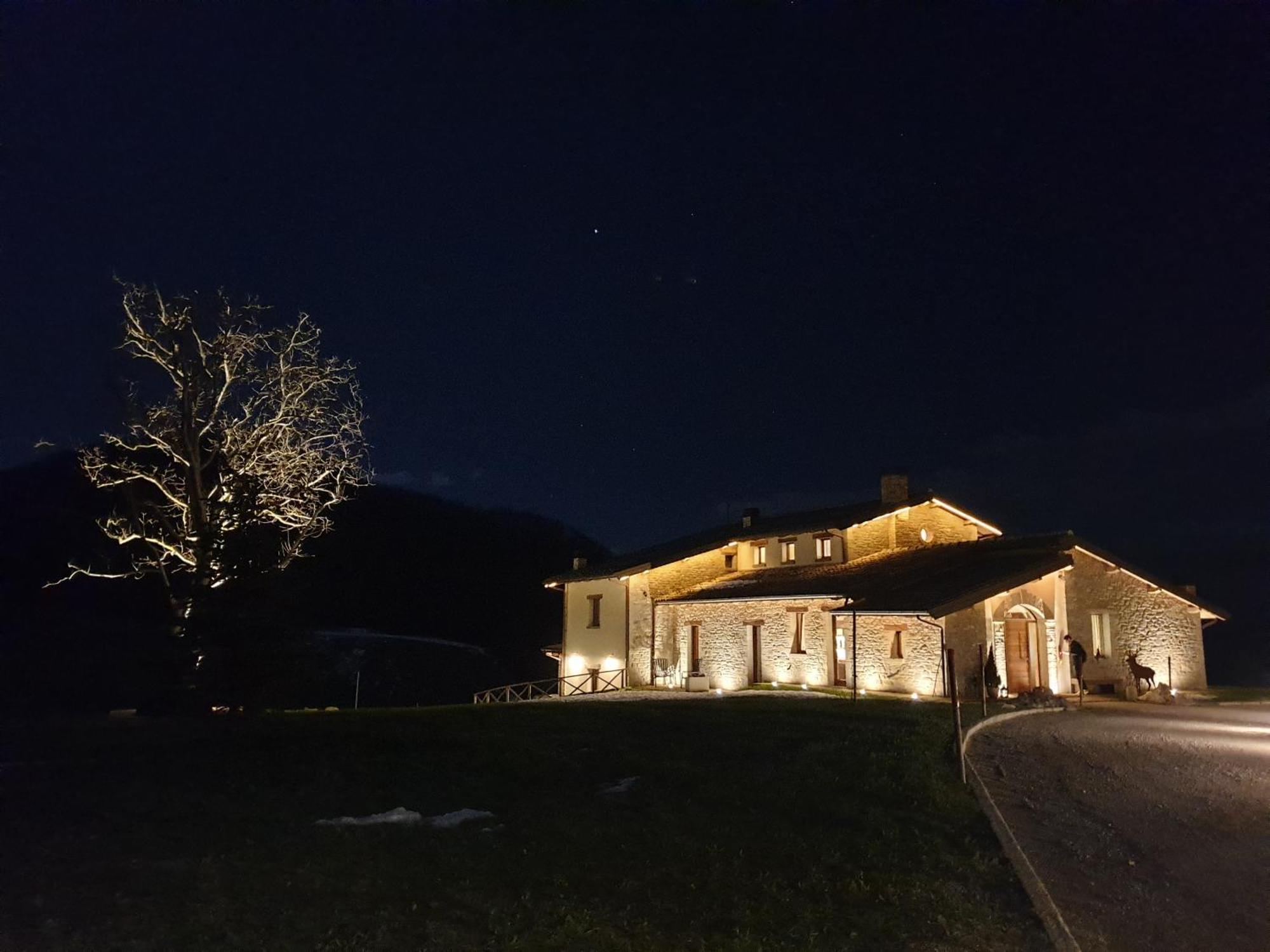 Aura Relais Hotel Urbino Luaran gambar